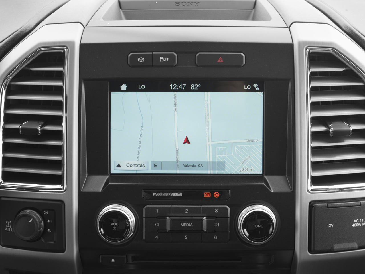 2017 Ford Super Duty F-350 SRW Platinum Pickup 4D 6 3/4 ft