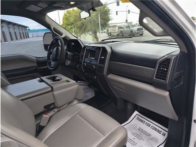 2018 Ford Super Duty F-350 SRW XL Cab & Chassis 4D