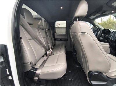 2018 Ford Super Duty F-350 SRW XL Cab & Chassis 4D