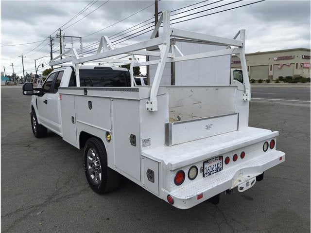 2018 Ford Super Duty F-350 SRW XL Cab & Chassis 4D