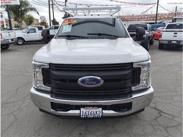 2018 Ford Super Duty F-350 SRW XL Cab & Chassis 4D