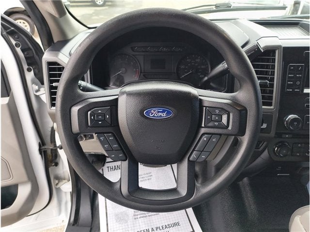 2018 Ford Super Duty F-350 SRW XL Cab & Chassis 4D