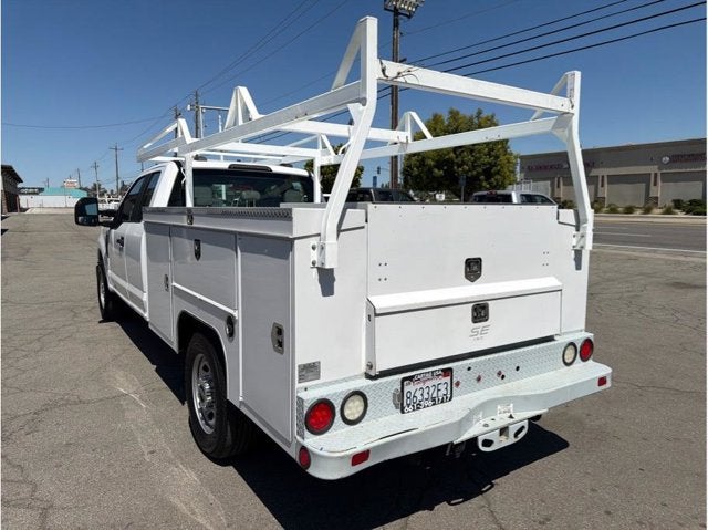 2021 Ford Super Duty F-350 SRW XL Cab & Chassis 4D
