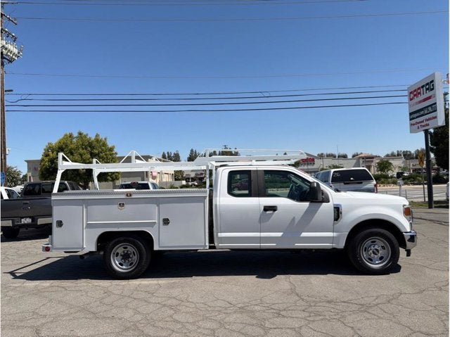 2021 Ford Super Duty F-350 SRW XL Cab & Chassis 4D