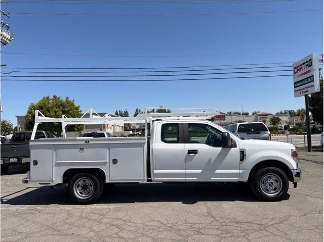 2021 Ford Super Duty F-350 SRW XL Cab & Chassis 4D