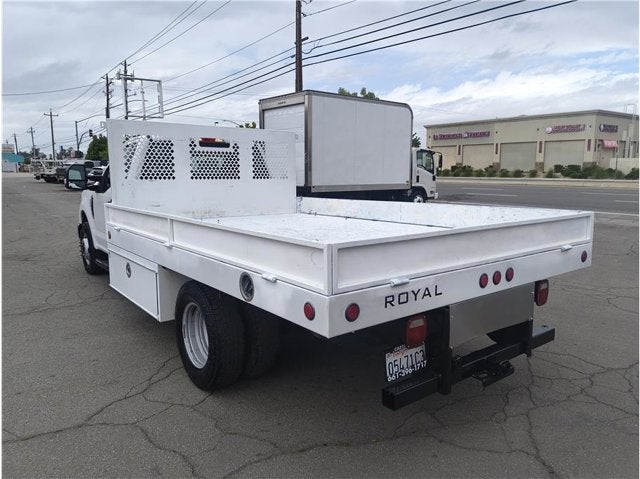2020 Ford Super Duty F-350 DRW XL Cab & Chassis 2D