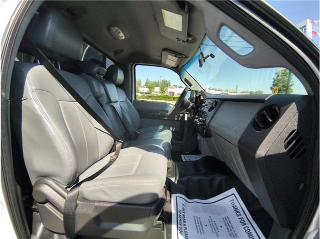 2016 Ford Super Duty F-550 DRW XL 165" W.B. 2D