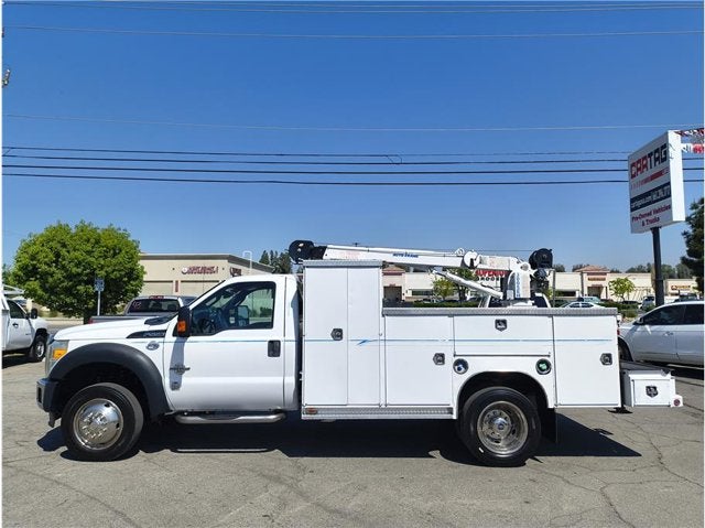 2016 Ford Super Duty F-550 DRW XL 165" W.B. 2D