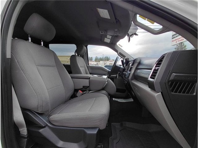 2017 Ford Super Duty F-250 SRW XLT Pickup 4D 6 3/4 ft