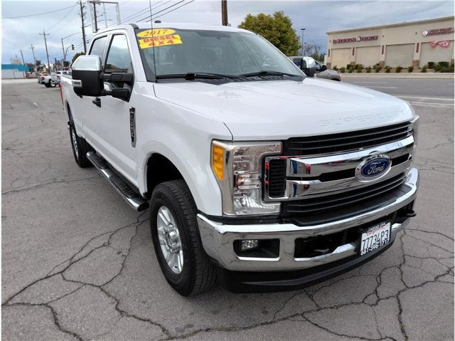 2017 Ford Super Duty F-250 SRW XLT Pickup 4D 6 3/4 ft