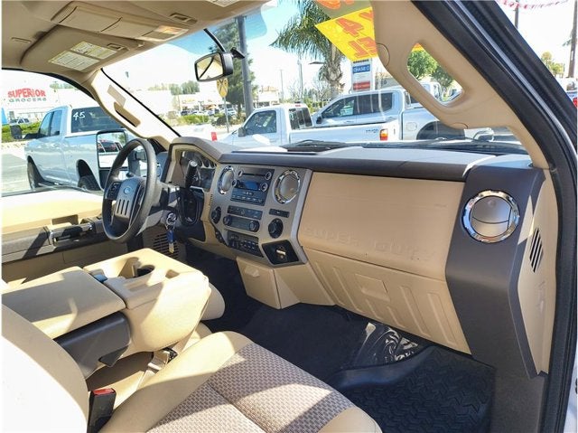 2016 Ford Super Duty F-250 SRW XLT Pickup 4D 6 3/4 ft