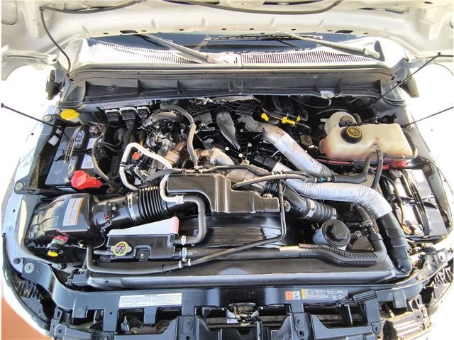 2016 Ford Super Duty F-250 SRW XLT Pickup 4D 6 3/4 ft