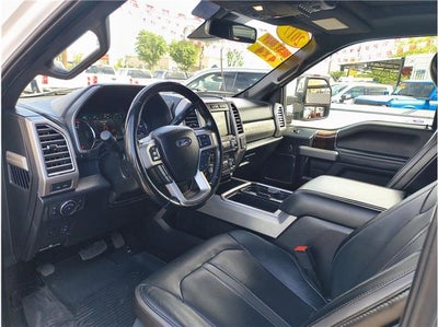 2017 Ford Super Duty F-350 SRW Platinum Pickup 4D 6 3/4 ft