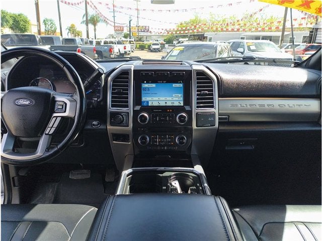 2017 Ford Super Duty F-350 SRW Platinum Pickup 4D 6 3/4 ft