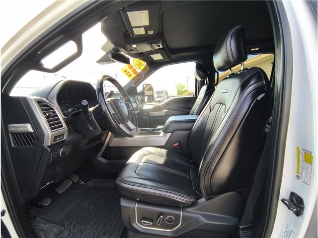 2017 Ford Super Duty F-350 SRW Platinum Pickup 4D 6 3/4 ft