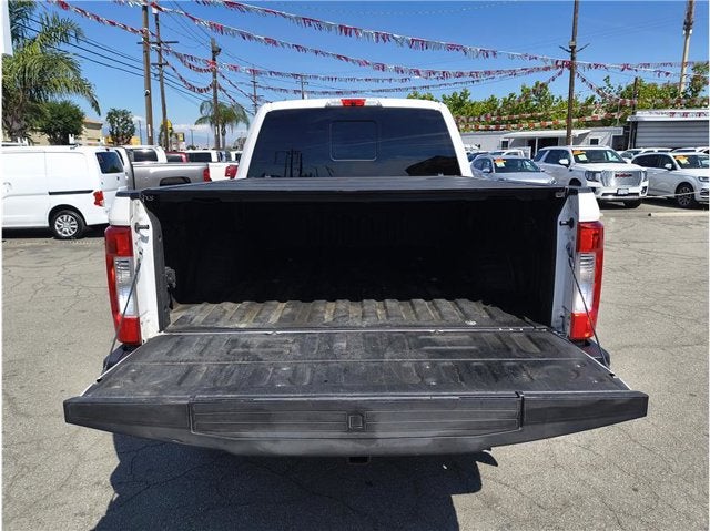 2019 Ford Super Duty F-350 SRW Lariat Pickup 4D 6 3/4 ft