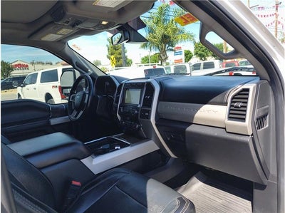 2019 Ford Super Duty F-350 SRW Lariat Pickup 4D 6 3/4 ft