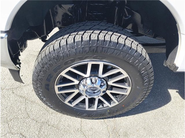 2019 Ford Super Duty F-350 SRW Lariat Pickup 4D 6 3/4 ft