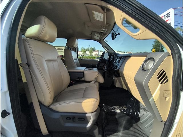 2011 Ford Super Duty F-350 SRW Lariat Pickup 4D 8 ft