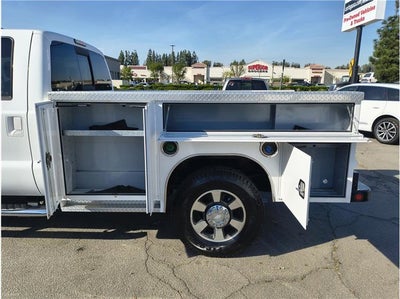 2011 Ford Super Duty F-350 SRW Lariat Pickup 4D 8 ft