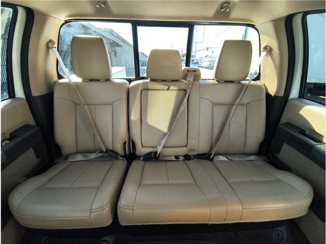 2011 Ford Super Duty F-350 SRW Lariat Pickup 4D 8 ft