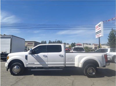 2017 Ford Super Duty F-350 DRW Lariat Pickup 4D 8 ft