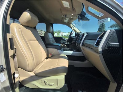 2018 Ford Super Duty F-350 SRW Lariat Pickup 4D 8 ft