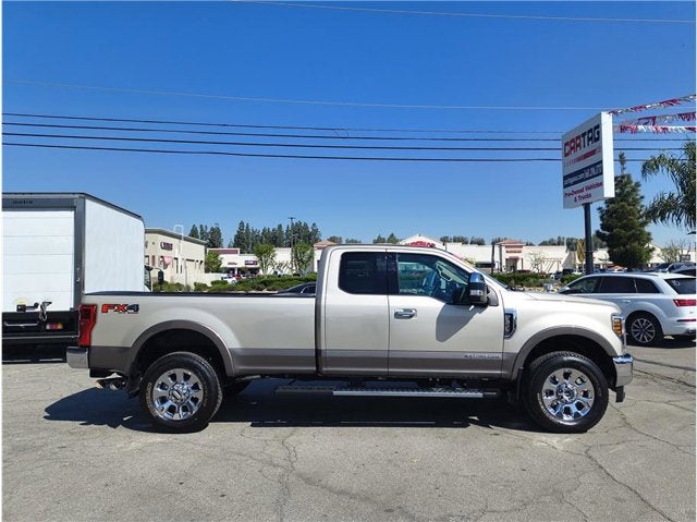2018 Ford Super Duty F-350 SRW Lariat Pickup 4D 8 ft