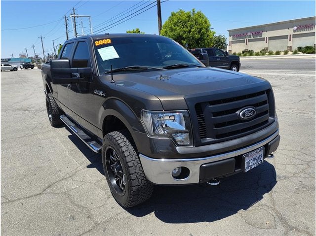 2009 Ford F-150 XLT Pickup 4D 6 1/2 ft