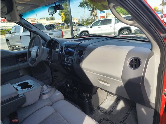 2006 Ford F-150 XLT Pickup 4D 5 1/2 ft