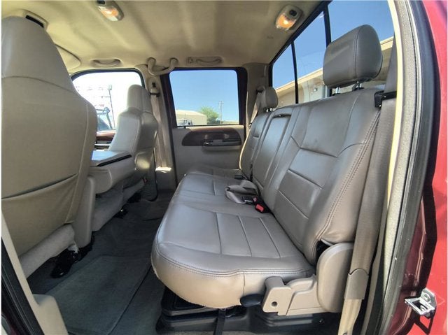 2005 Ford Super Duty F-250 Lariat Pickup 4D 6 3/4 ft