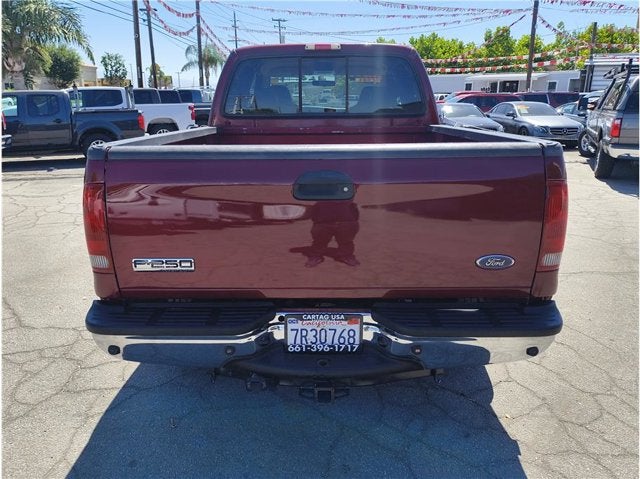 2005 Ford Super Duty F-250 Lariat Pickup 4D 6 3/4 ft