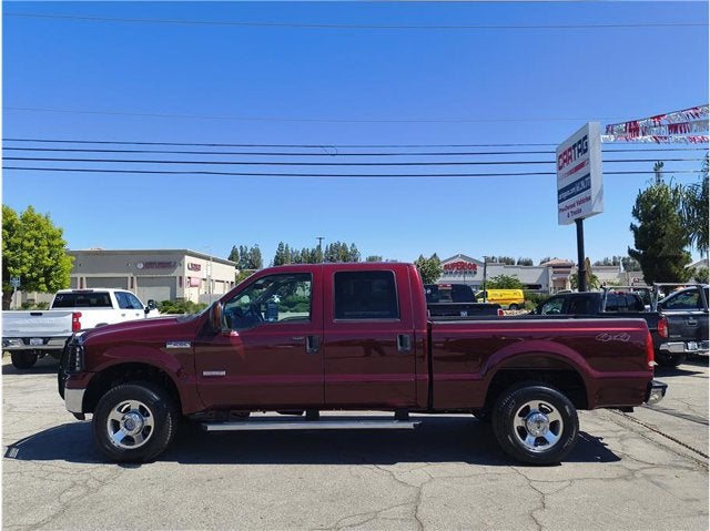 2005 Ford Super Duty F-250 Lariat Pickup 4D 6 3/4 ft