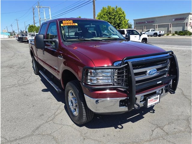 2005 Ford Super Duty F-250 Lariat Pickup 4D 6 3/4 ft