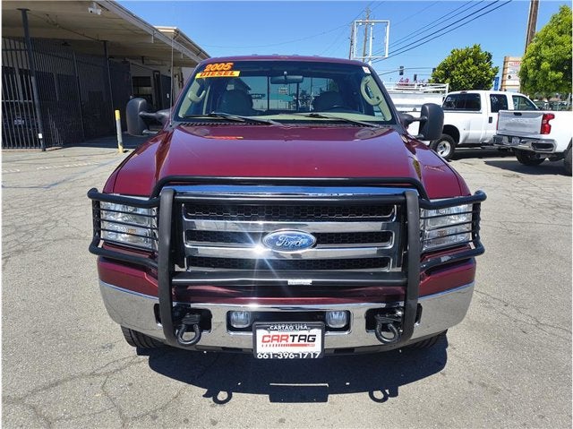 2005 Ford Super Duty F-250 Lariat Pickup 4D 6 3/4 ft