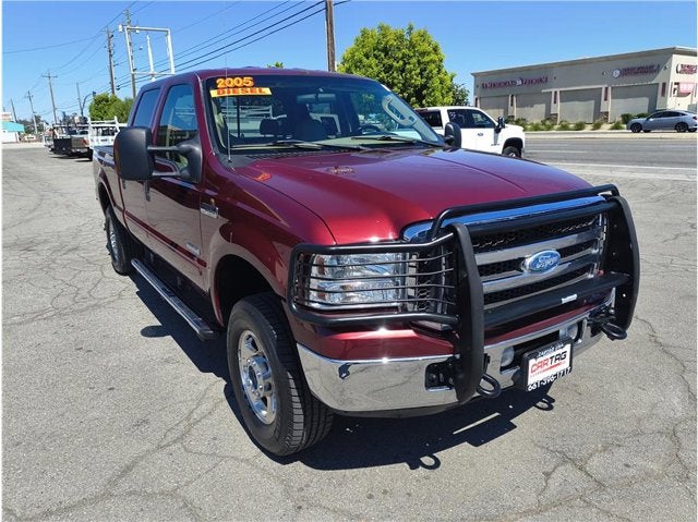 2005 Ford Super Duty F-250 Lariat Pickup 4D 6 3/4 ft