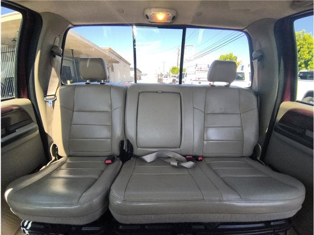 2005 Ford Super Duty F-250 Lariat Pickup 4D 6 3/4 ft
