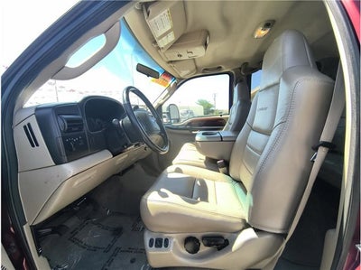 2005 Ford Super Duty F-250 Lariat Pickup 4D 6 3/4 ft