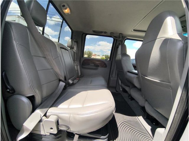 2006 Ford Super Duty F-250 Lariat Pickup 4D 6 3/4 ft