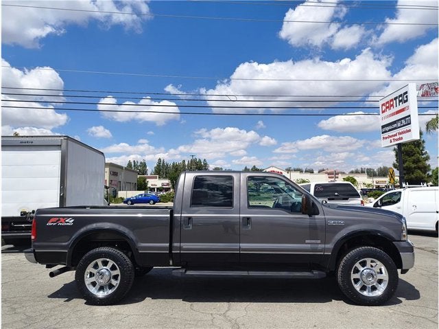 2006 Ford Super Duty F-250 Lariat Pickup 4D 6 3/4 ft
