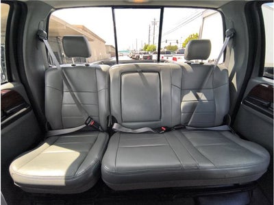 2006 Ford Super Duty F-250 Lariat Pickup 4D 6 3/4 ft