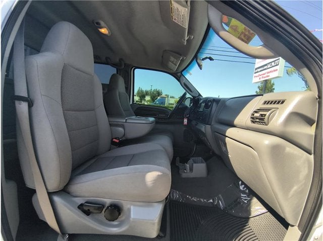 2006 Ford Super Duty F-250 XLT Pickup 4D 8 ft