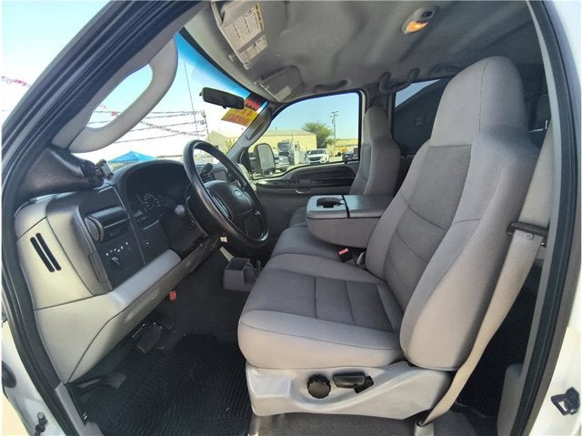 2006 Ford Super Duty F-250 XLT Pickup 4D 8 ft