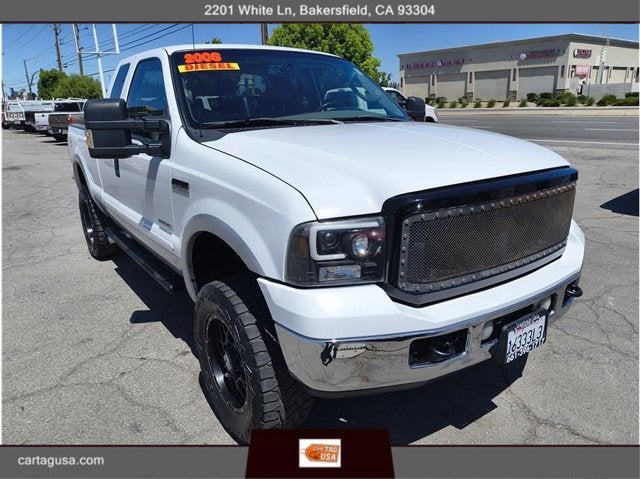 2006 Ford Super Duty F-250 Lariat Pickup 4D 6 3/4 ft