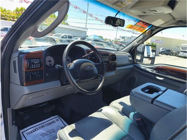 2006 Ford Super Duty F-250 Lariat Pickup 4D 6 3/4 ft