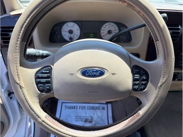 2007 Ford Super Duty F-350 SRW XL Pickup 4D 6 3/4 ft