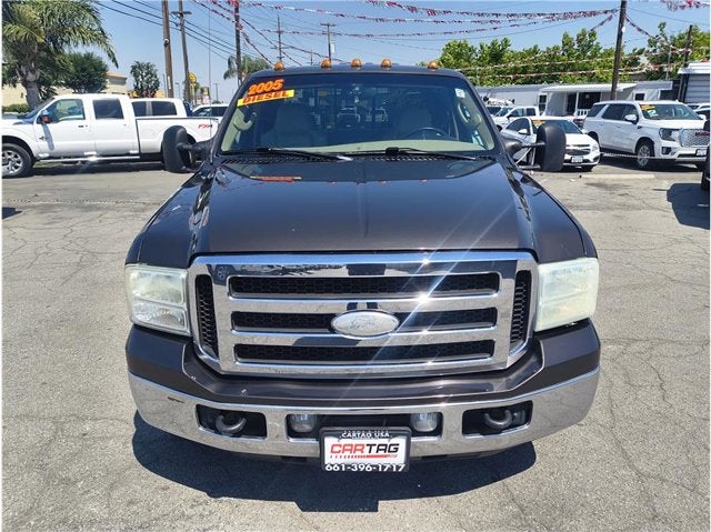 2005 Ford Super Duty F-350 DRW Lariat Pickup 4D 8 ft