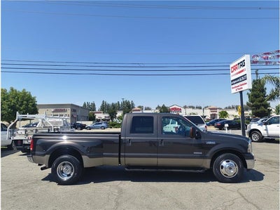 2005 Ford Super Duty F-350 DRW Lariat Pickup 4D 8 ft