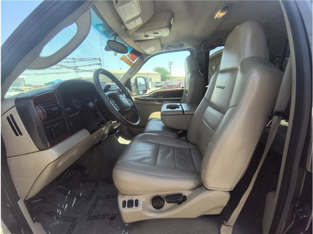 2005 Ford Super Duty F-350 DRW Lariat Pickup 4D 8 ft
