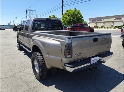 2004 Ford Super Duty F-350 DRW Lariat Pickup 4D 6 3/4 ft